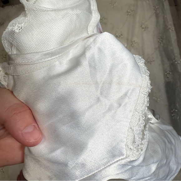 Vintage Y2K Victoria’s Secret White Satin Mesh Inset Bodysuit – Size M - Picture 6 of 9